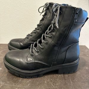 Mia Combat Boots, black, size 6.5